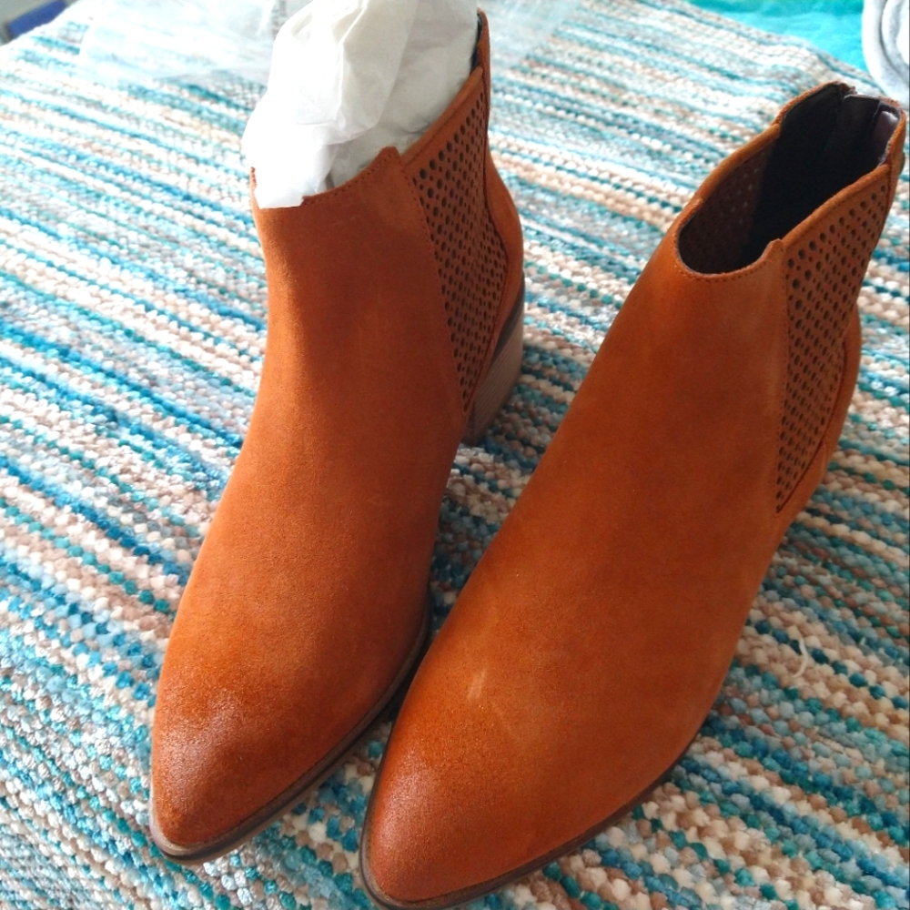 Cole Hahn women's shoes 9.5